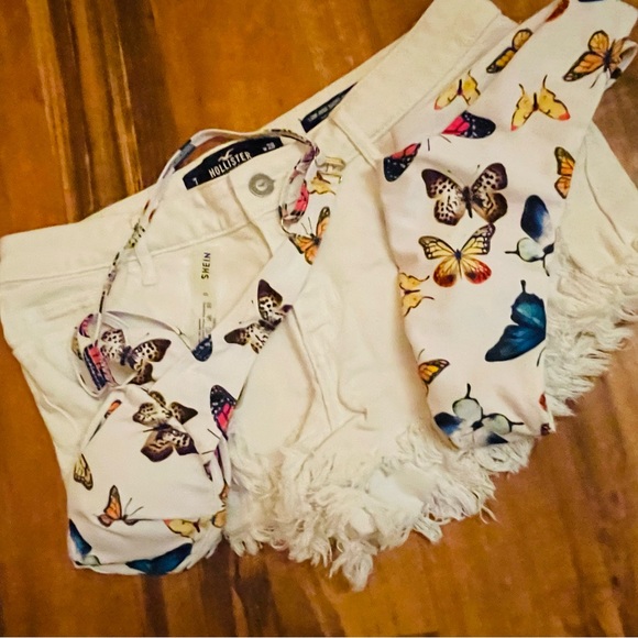 Hollister shorts with butterfly bikini - Picture 3 of 4